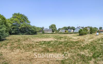 Terrain constructible - 744 m²