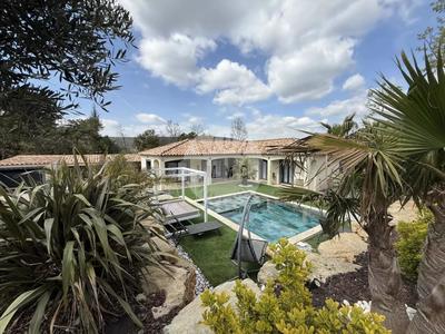 Villa - 160 m² - 6 pièces