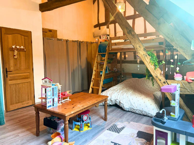 Maison - 185 m² - 6 pièces