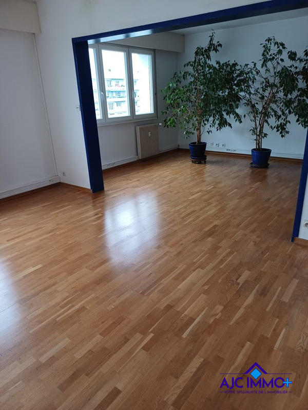 Appartement - 97 m² - 4 pièces