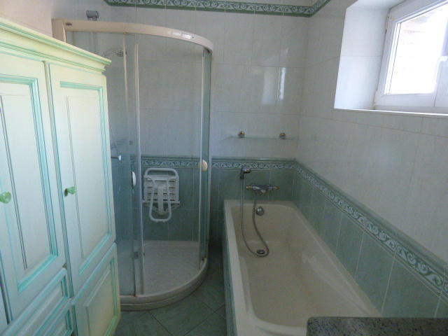 Maison - 185 m² - 7 pièces