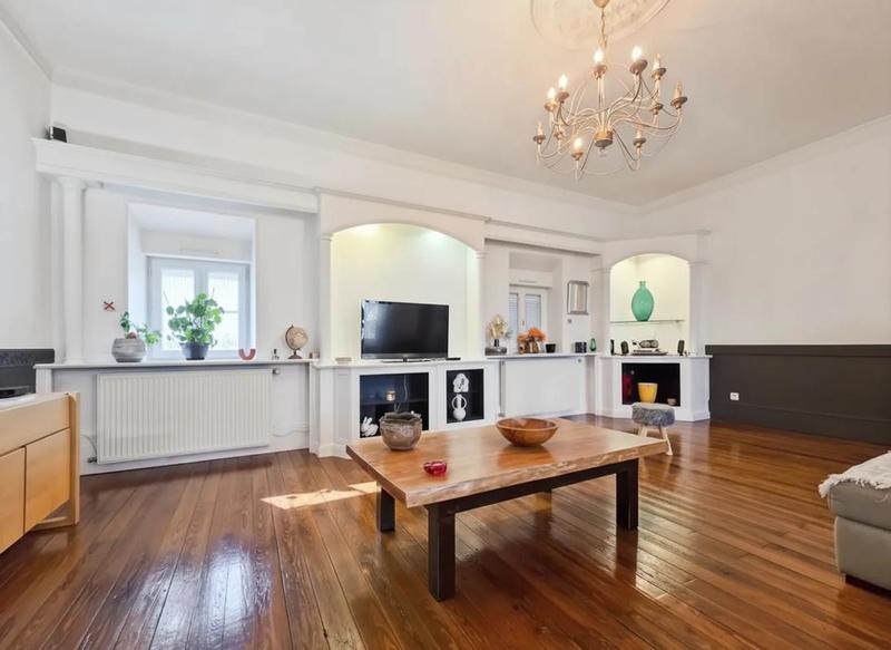 Appartement - 197 m² - 5 pièces