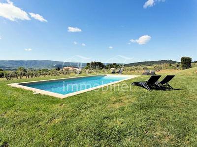 Propriété - 130 m²