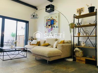 Maison - 95 m² - 4 pièces