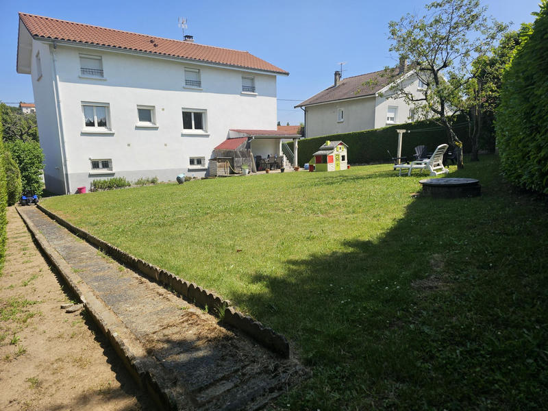 Maison - 183 m² - 10 pièces