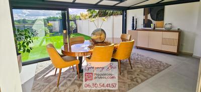 Maison - 95 m² - 4 pièces