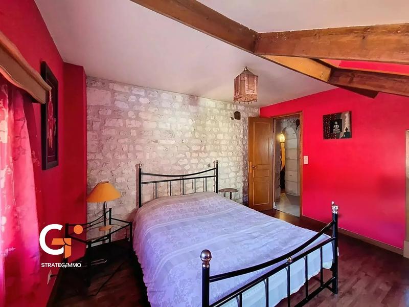 Maison - 200 m² - 10 pièces