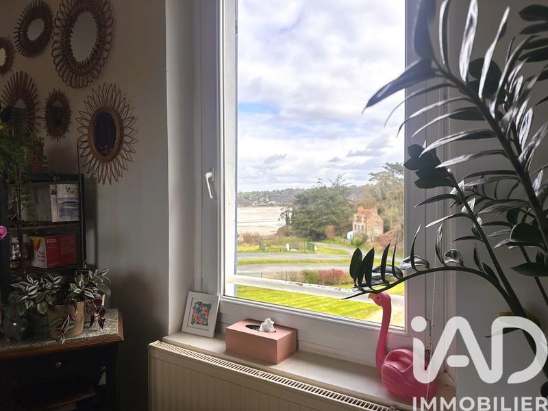 Maison - 210 m² - 7 pièces