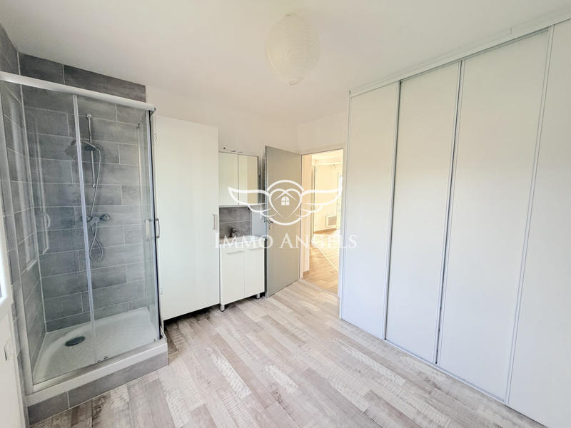 Maison traditionnelle - 79 m² - 4 pièces