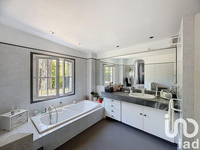 Maison - 140 m² - 4 pièces