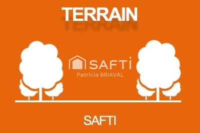 Terrain - 1 700 m²