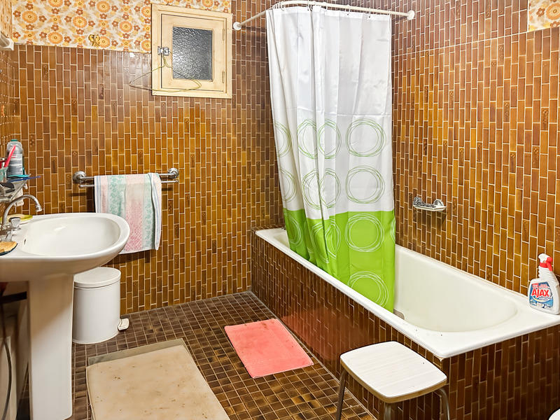 Propriété - 252 m² - 8 pièces