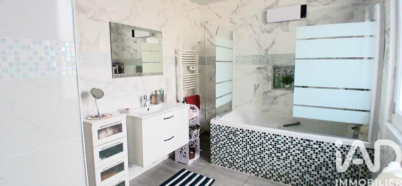 Maison - 142 m² - 5 pièces