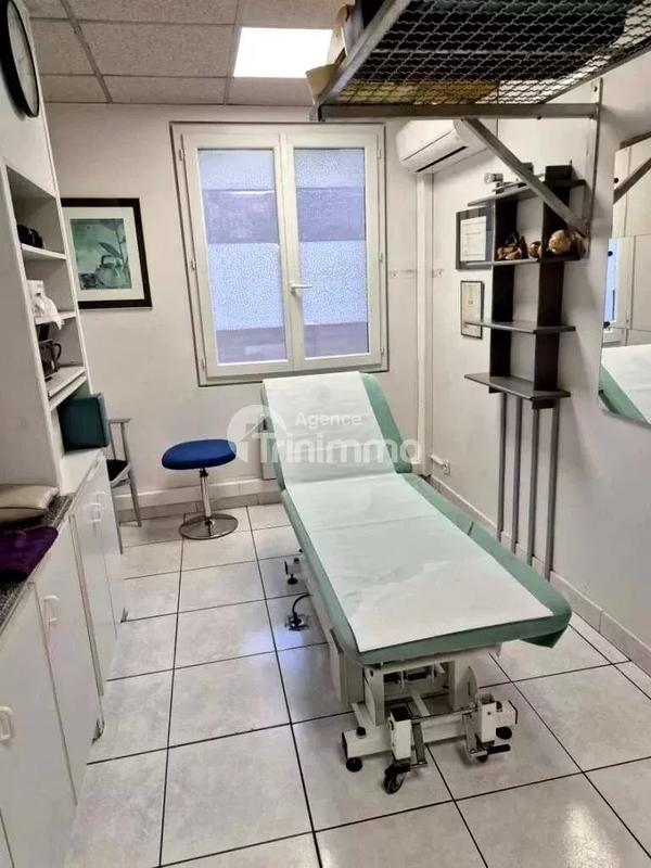 Bureau - 25 m² - 1 pièce