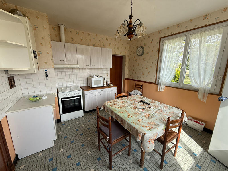 Maison - 98 m² - 5 pièces