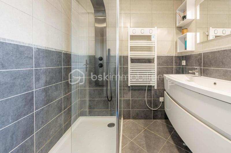 Appartement - 108 m² - 4 pièces