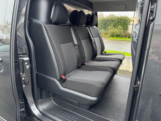 Peugeot Expert III Cabine Approfondie Fixe m 2.0 Bluehdi 180 s&amp;S Eat8 Pack Asphalt