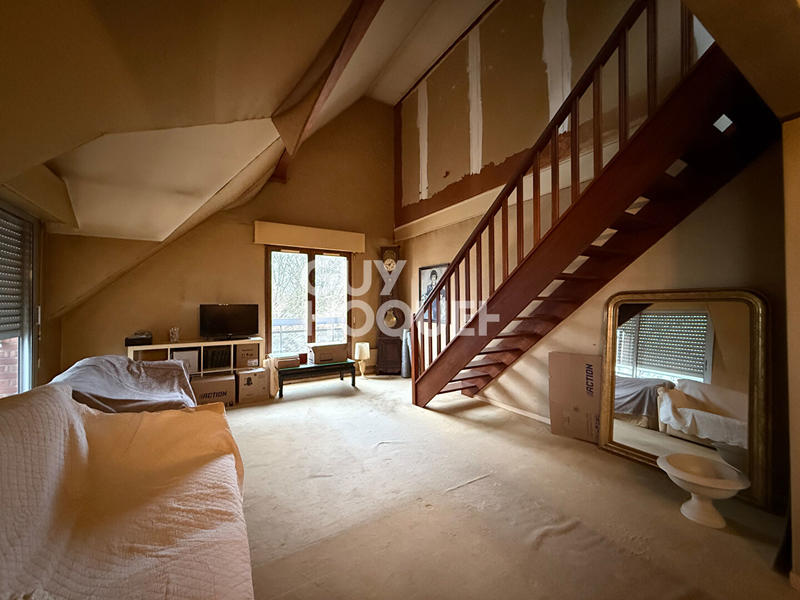 Appartement - 101 m² - 5 pièces