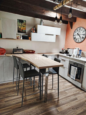 Maison - 137 m² - 7 pièces