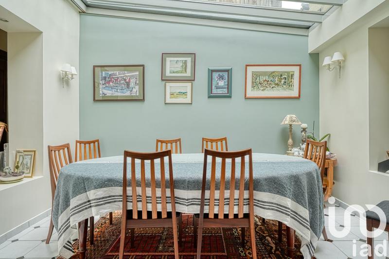 Maison - 184 m² - 8 pièces