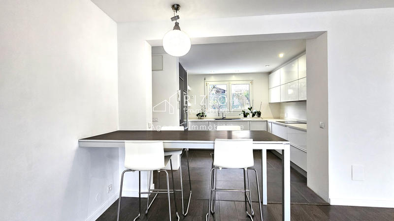 Maison - 180 m² - 6 pièces