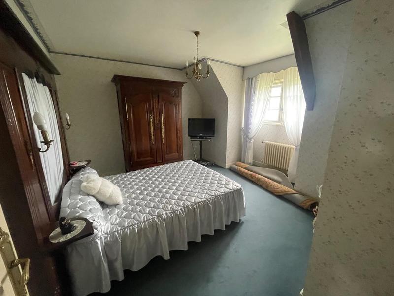 Maison - 142 m² - 8 pièces