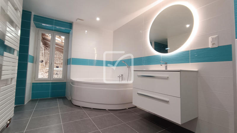 Maison - 169 m² - 5 pièces