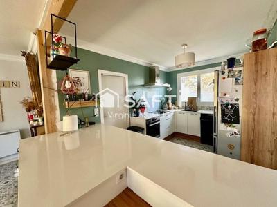 Maison - 147 m² - 5 pièces