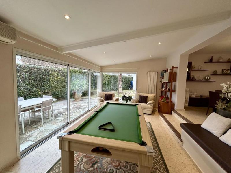 Maison - 170 m² - 5 pièces