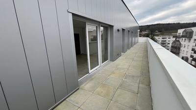 Appartement - 102 m² - 5 pièces