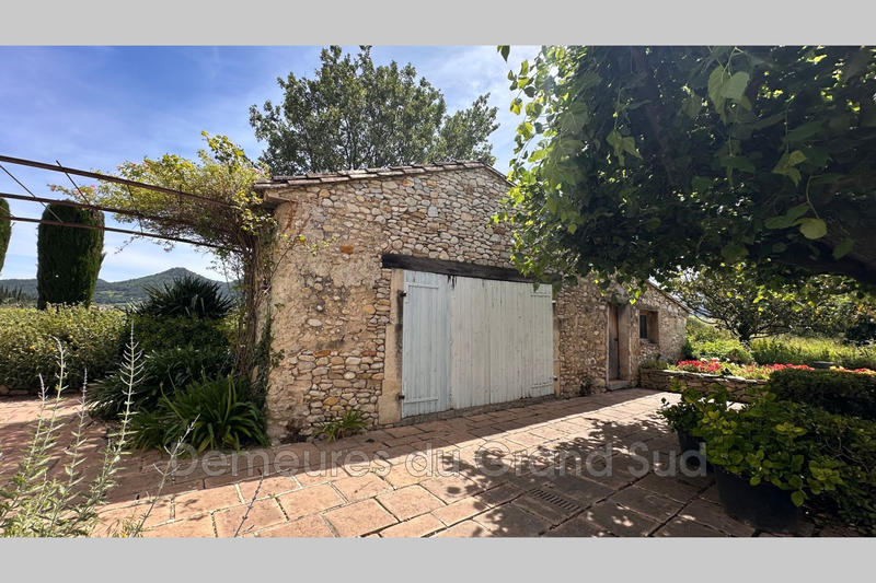 Mas - 332 m² - 10 pièces