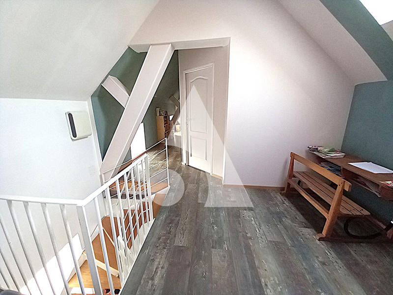 Maison - 163 m² - 8 pièces