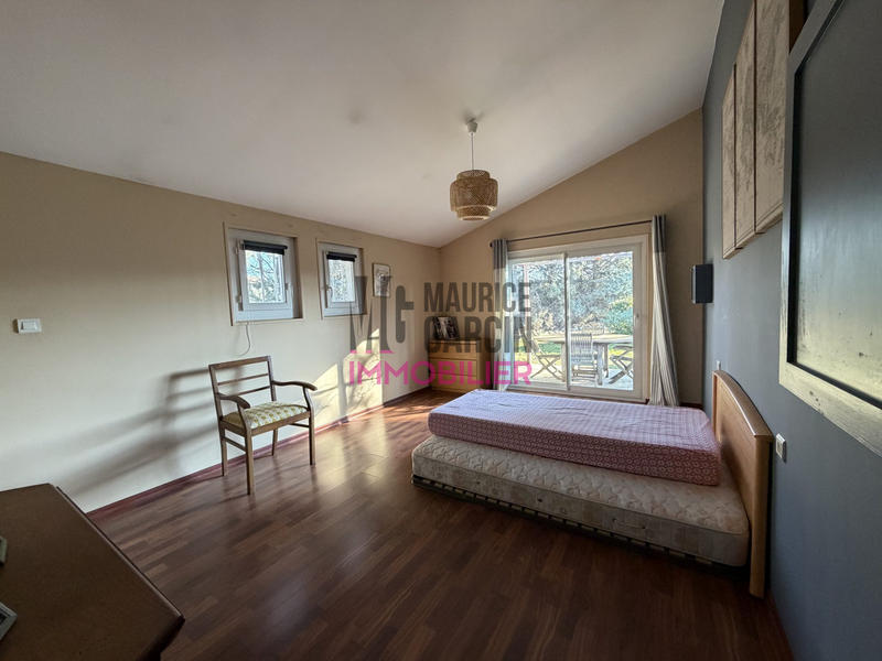 Maison - 137 m² - 4 pièces