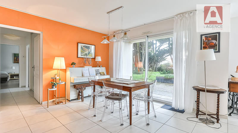 Maison - 180 m² - 7 pièces