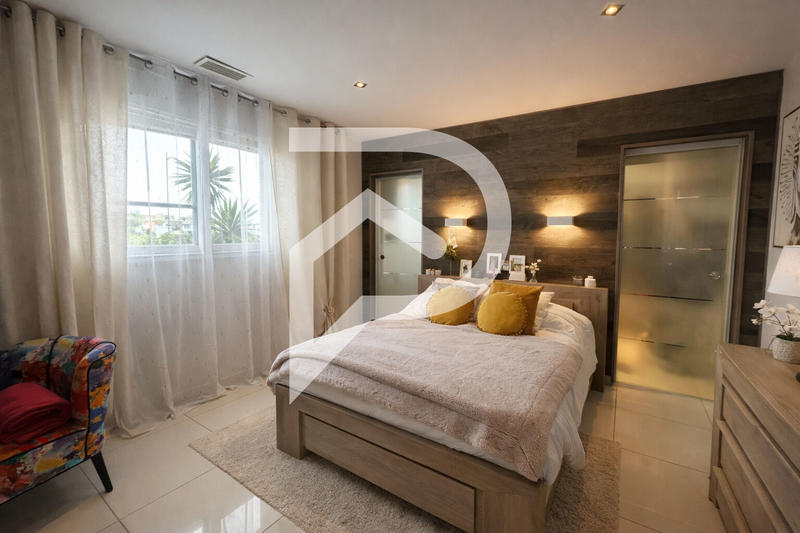 Villa - 135 m² - 6 pièces