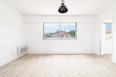 Local commercial - 40 m² - 2 pièces