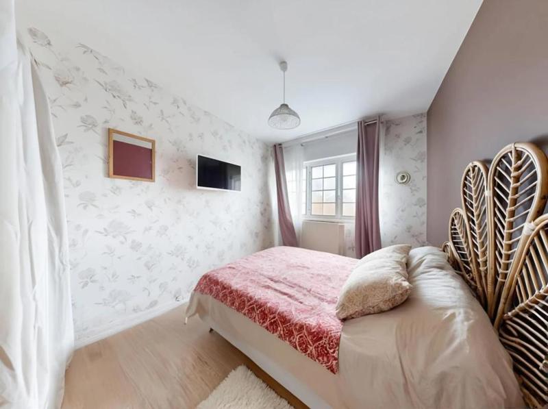 Maison - 178 m² - 6 pièces