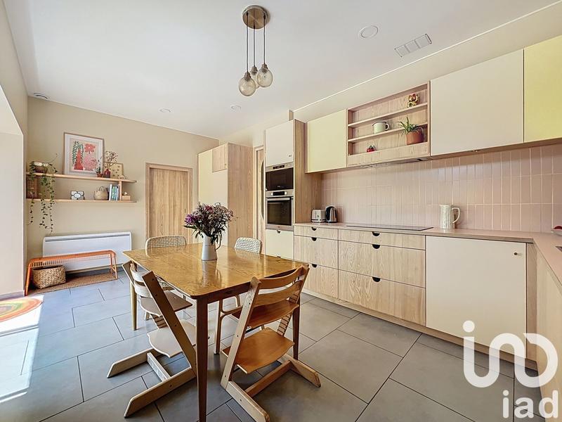 Maison - 284 m² - 7 pièces