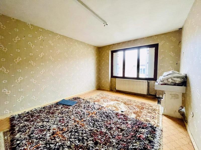 Maison - 227 m² - 6 pièces