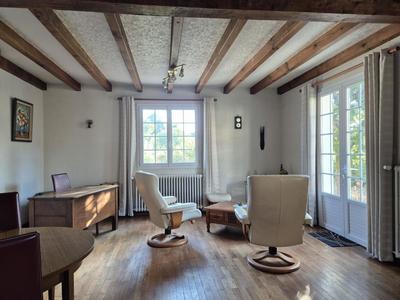 Maison - 147 m² - 7 pièces