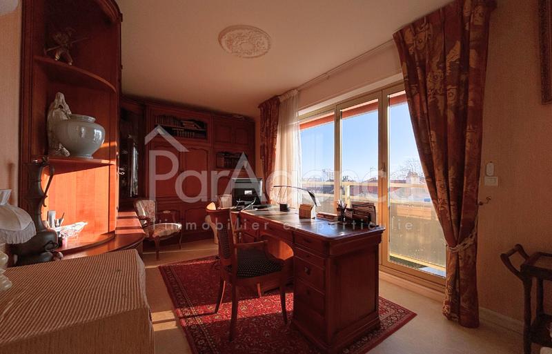 Appartement - 134 m² - 5 pièces