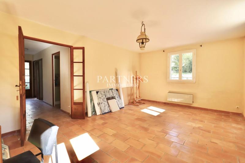 Maison - 365 m² - 11 pièces