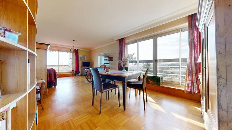 Appartement - 125 m² - 5 pièces