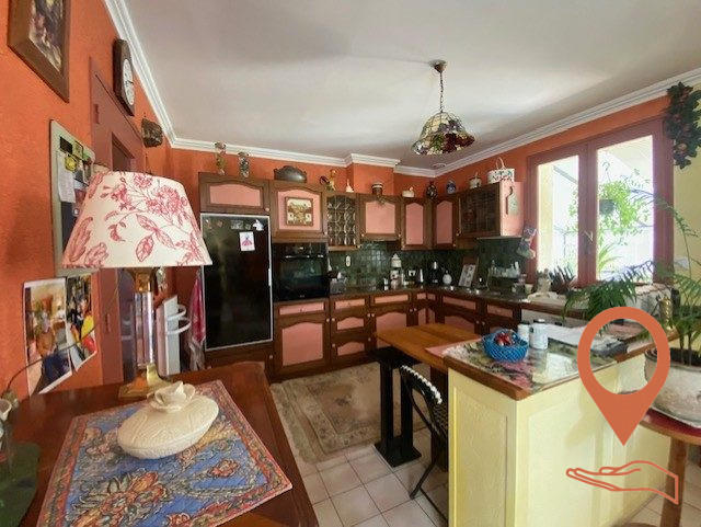 Viager - Maison traditionnelle - 110 m² - 4 pièces