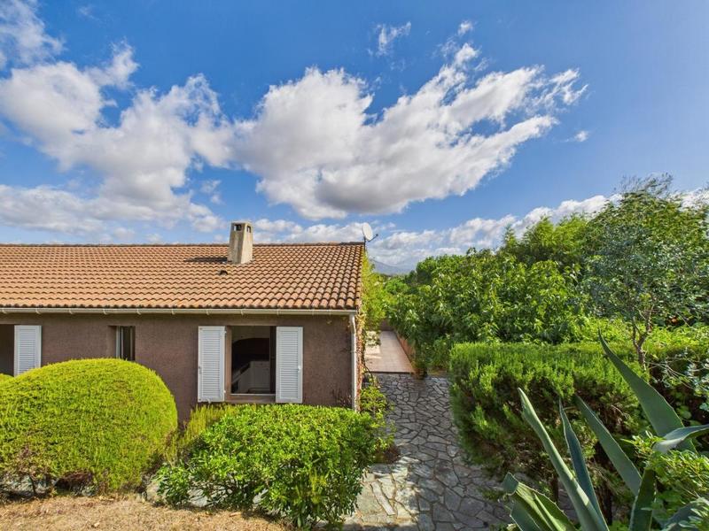 Villa - 98 m² - 5 pièces