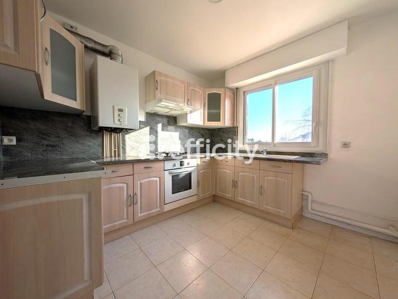 Appartement - 100 m² - 5 pièces