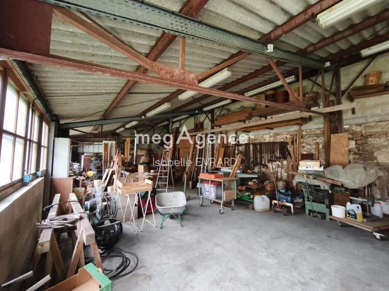 Maison - 210 m² - 7 pièces