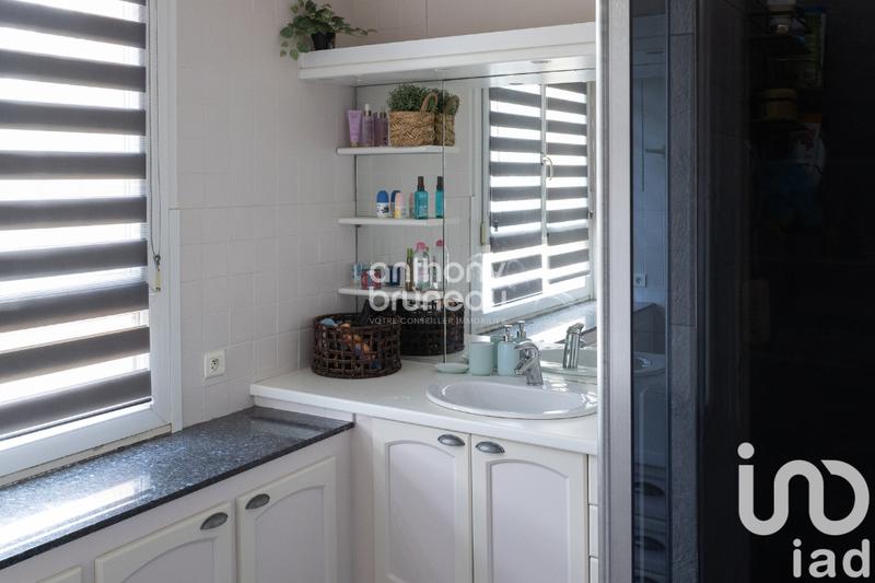 Maison - 220 m² - 9 pièces