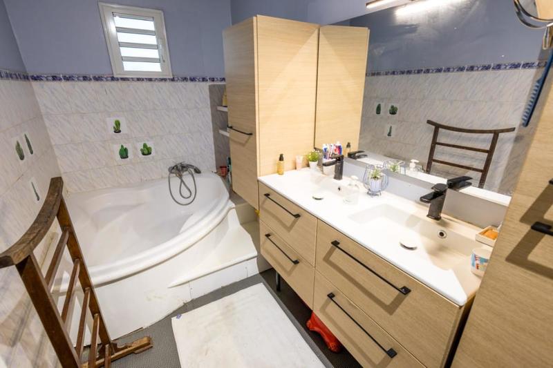 Villa - 146 m² - 5 pièces