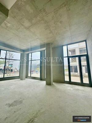 Local commercial - 92 m²